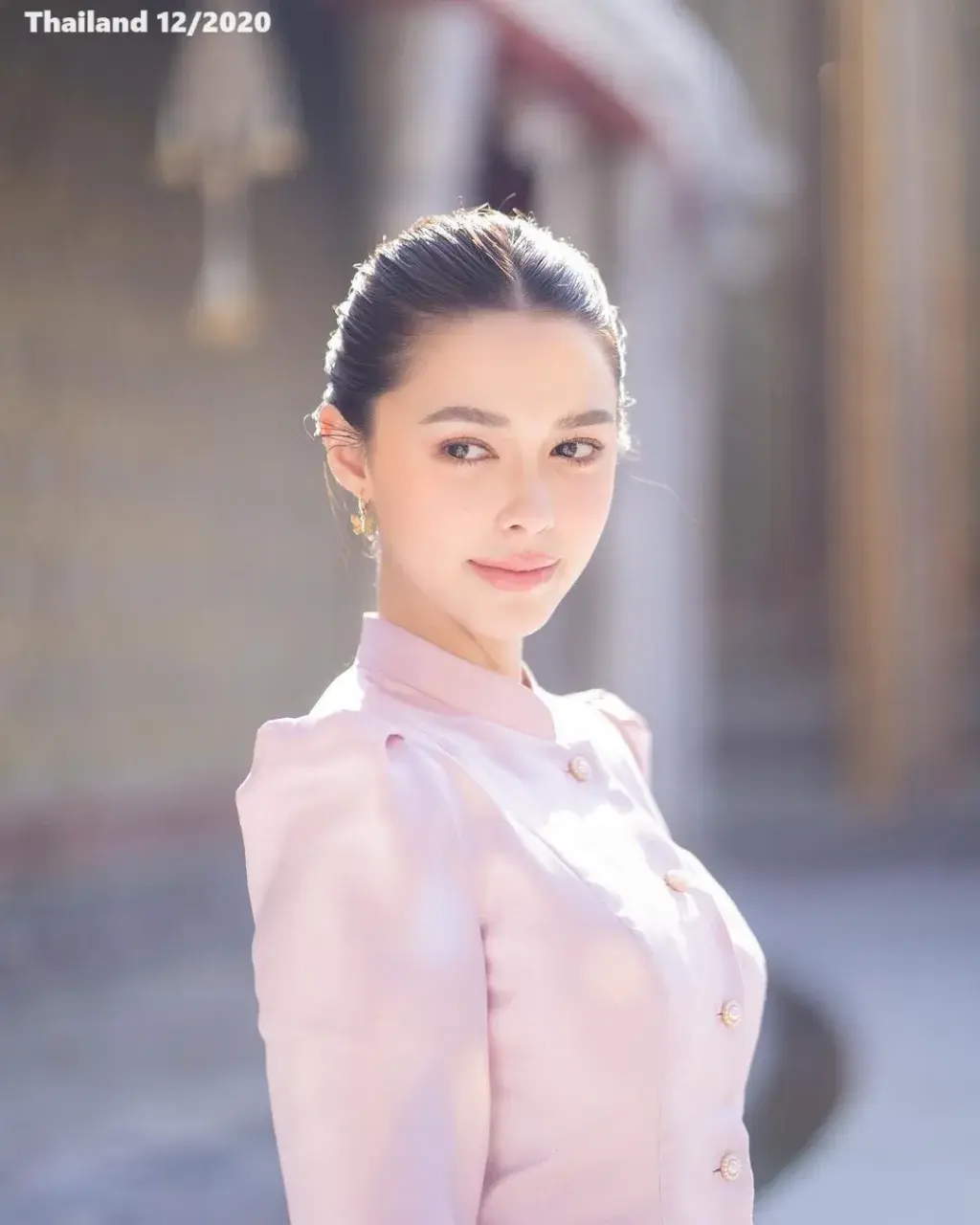 Patricia Good in Chud Thai Amarin National Dress 🇹🇭