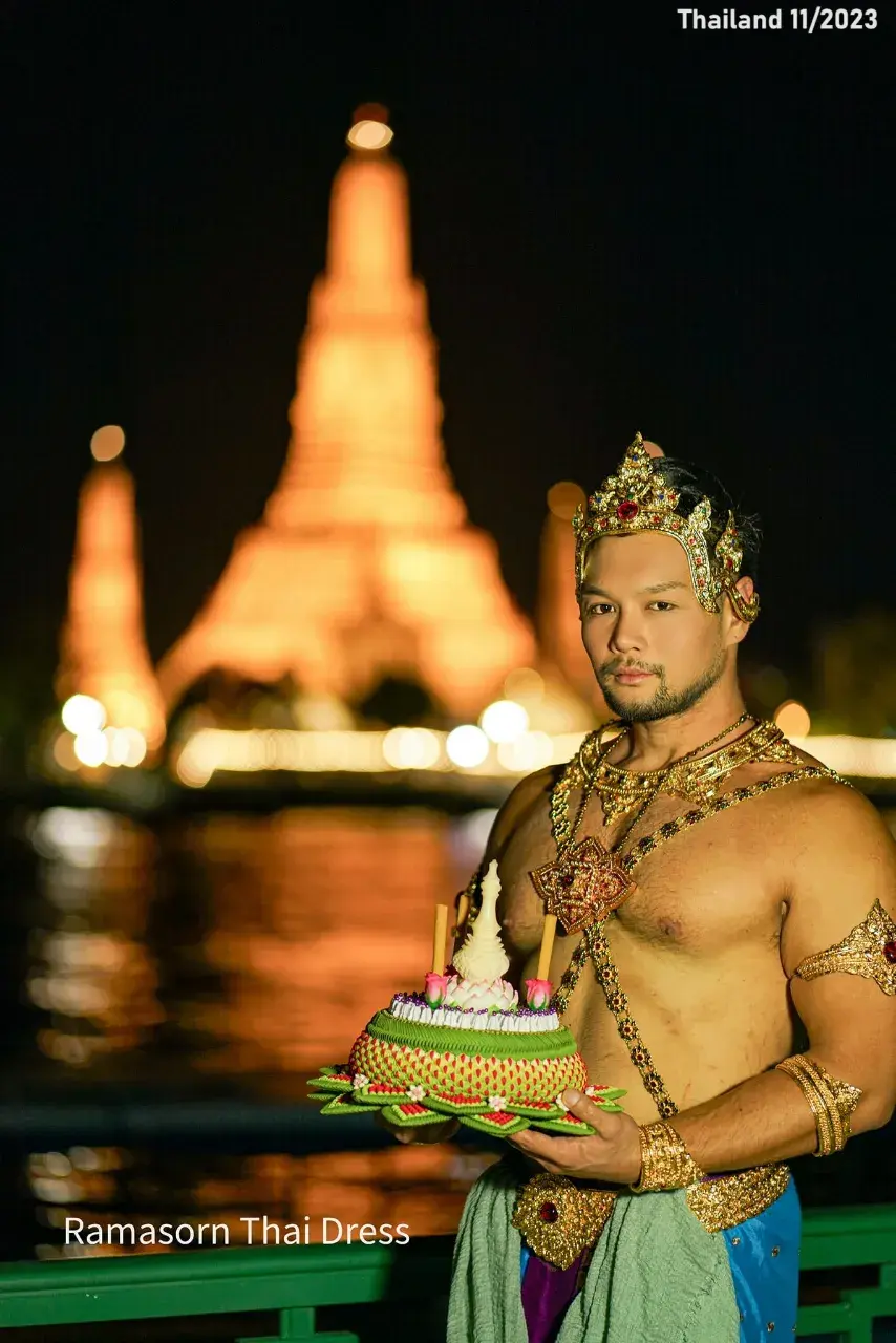 Loy Krathong 2024 in Thai Style 🇹🇭