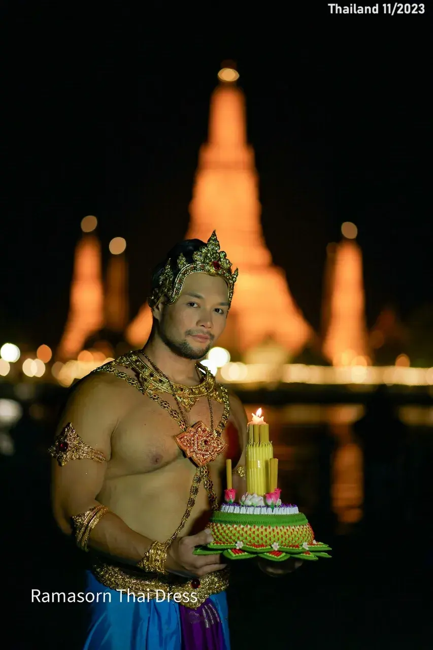 Loy Krathong 2024 in Thai Style 🇹🇭