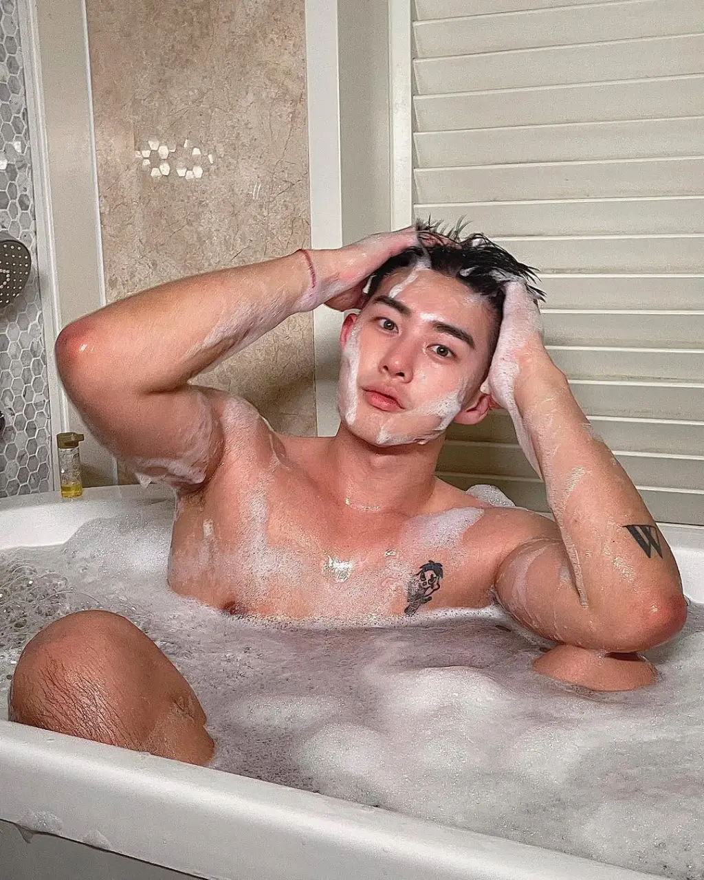 Recent photos of Huyve_seo