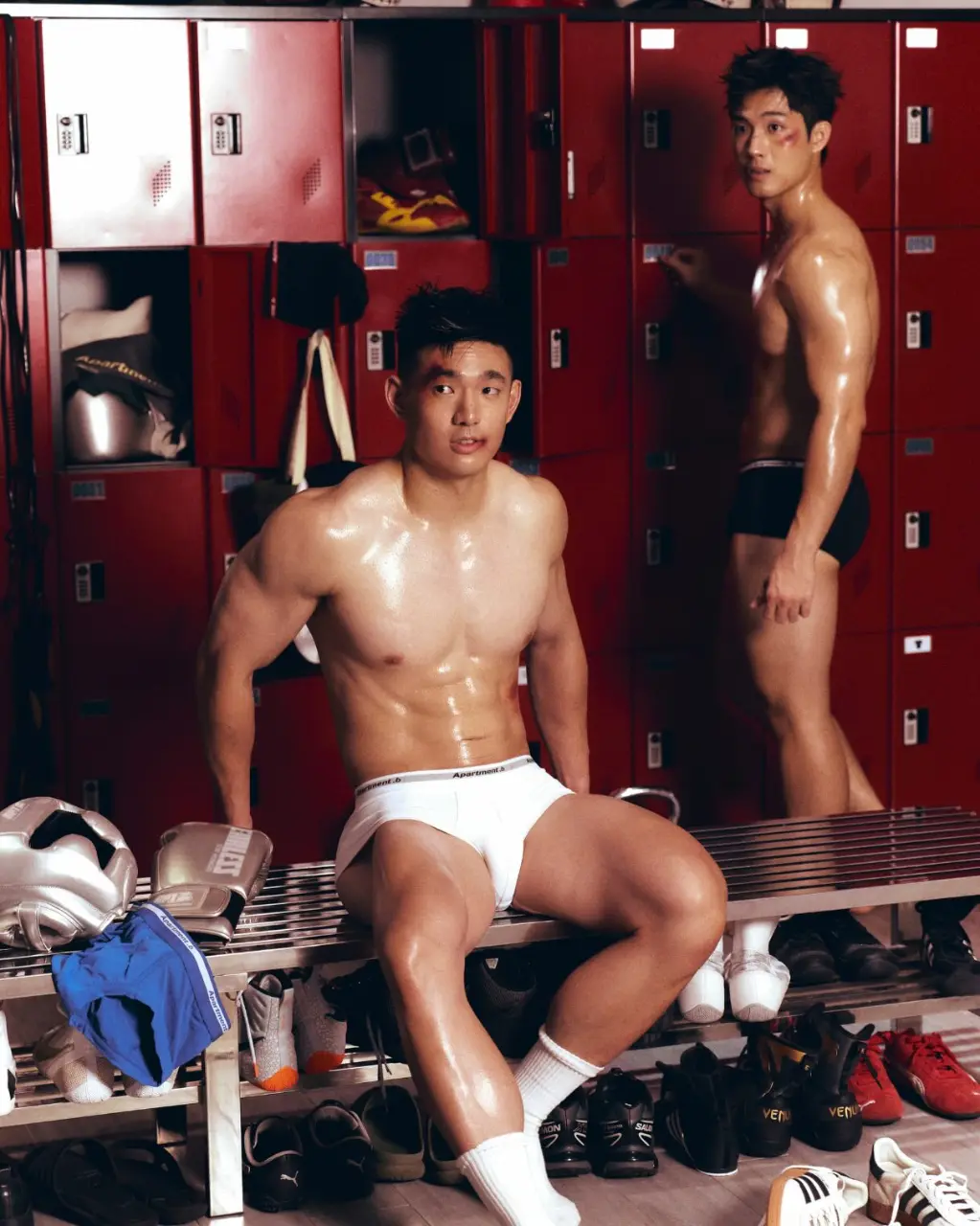 Selected Images from Apartment.b 男子公寓