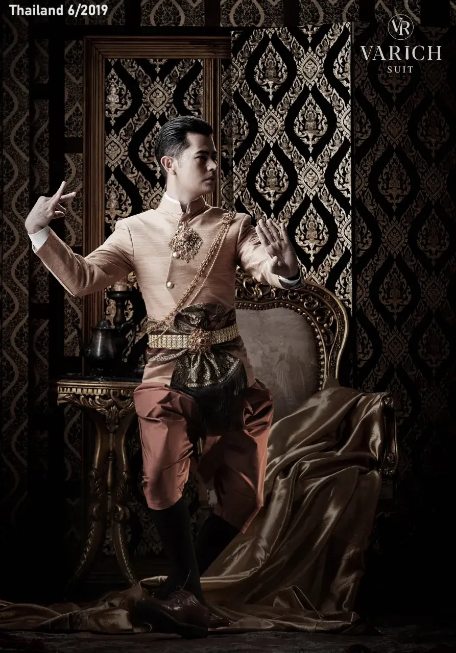 Aon Sarawut in Modern Thai Traditional Attires 🇹🇭