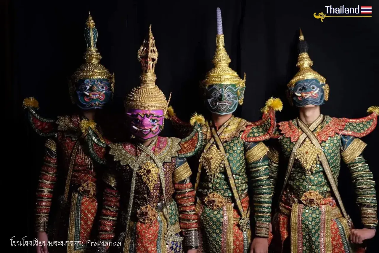 Young Khon Performers 🇹🇭