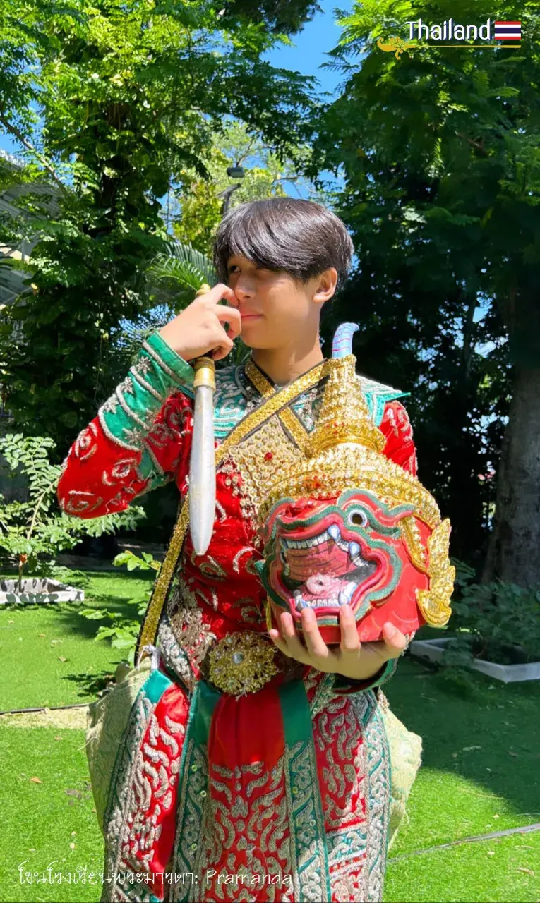 Young Khon Performers 🇹🇭