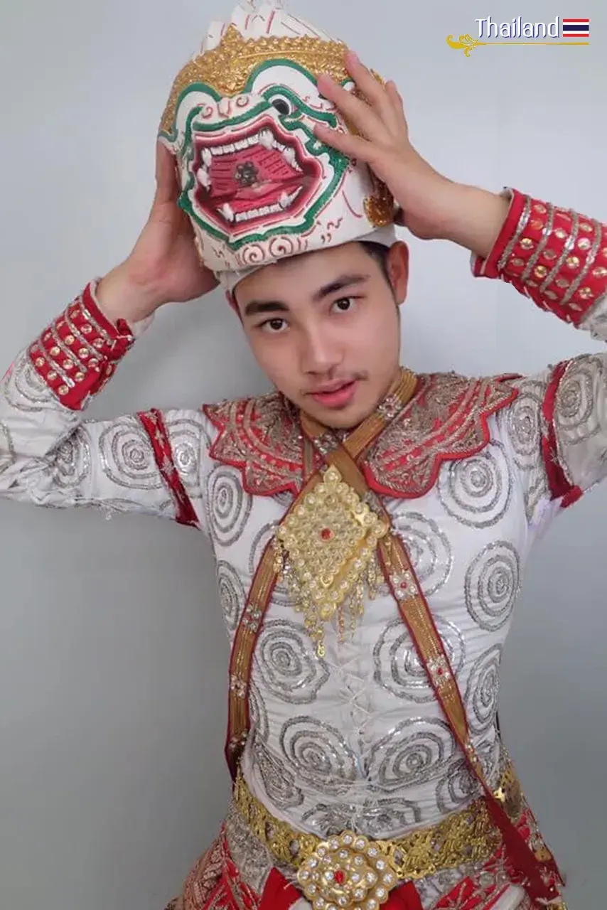 Young Khon Performers 🇹🇭