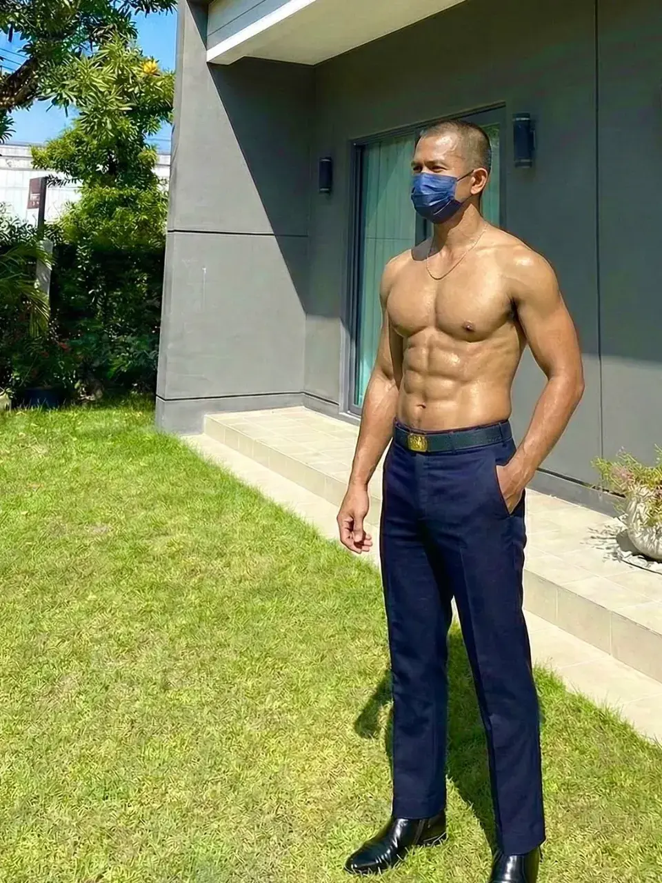 อิ่มสุดติ่ง