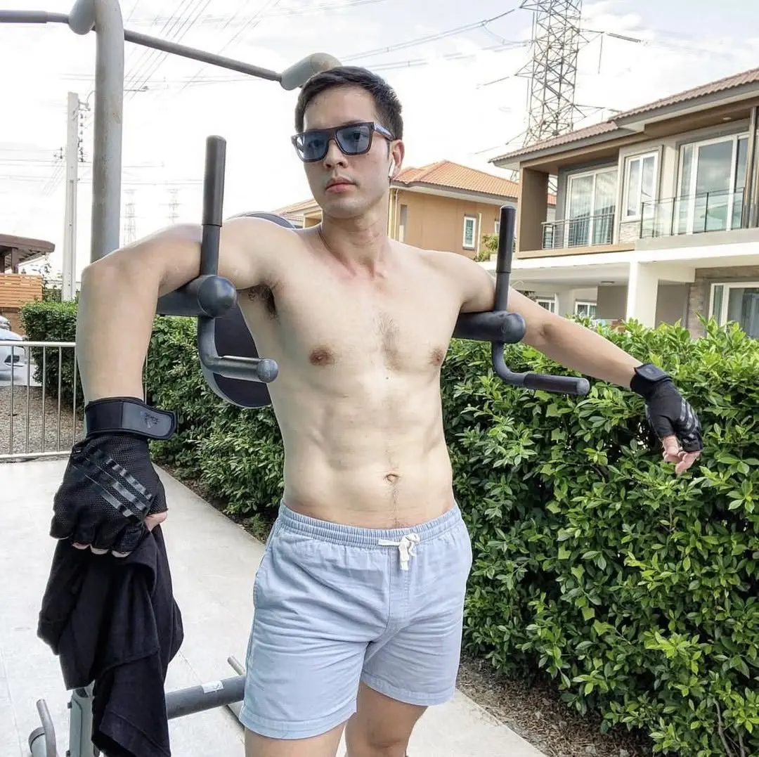 กล้ามนั้นนนนน..น้ำมันจะแตกเอานะ