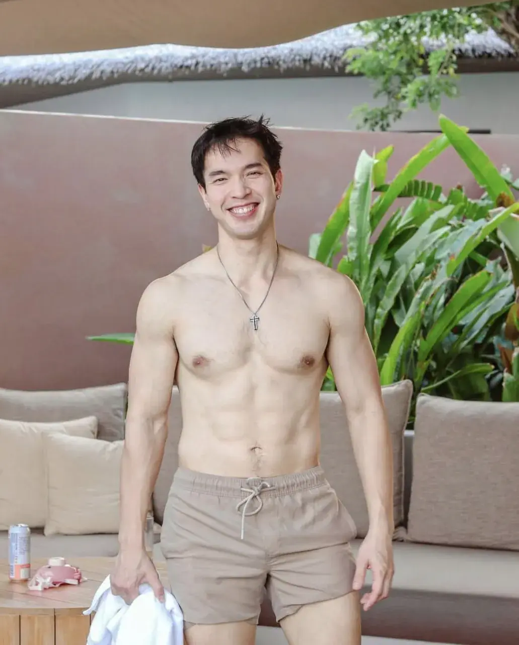 กล้ามนั้นนนนน..น้ำมันจะแตกเอานะ