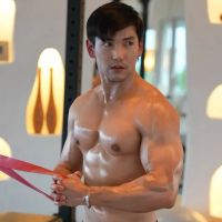 กล้ามนั้นนนนน..น้ำมันจะแตกเอานะ