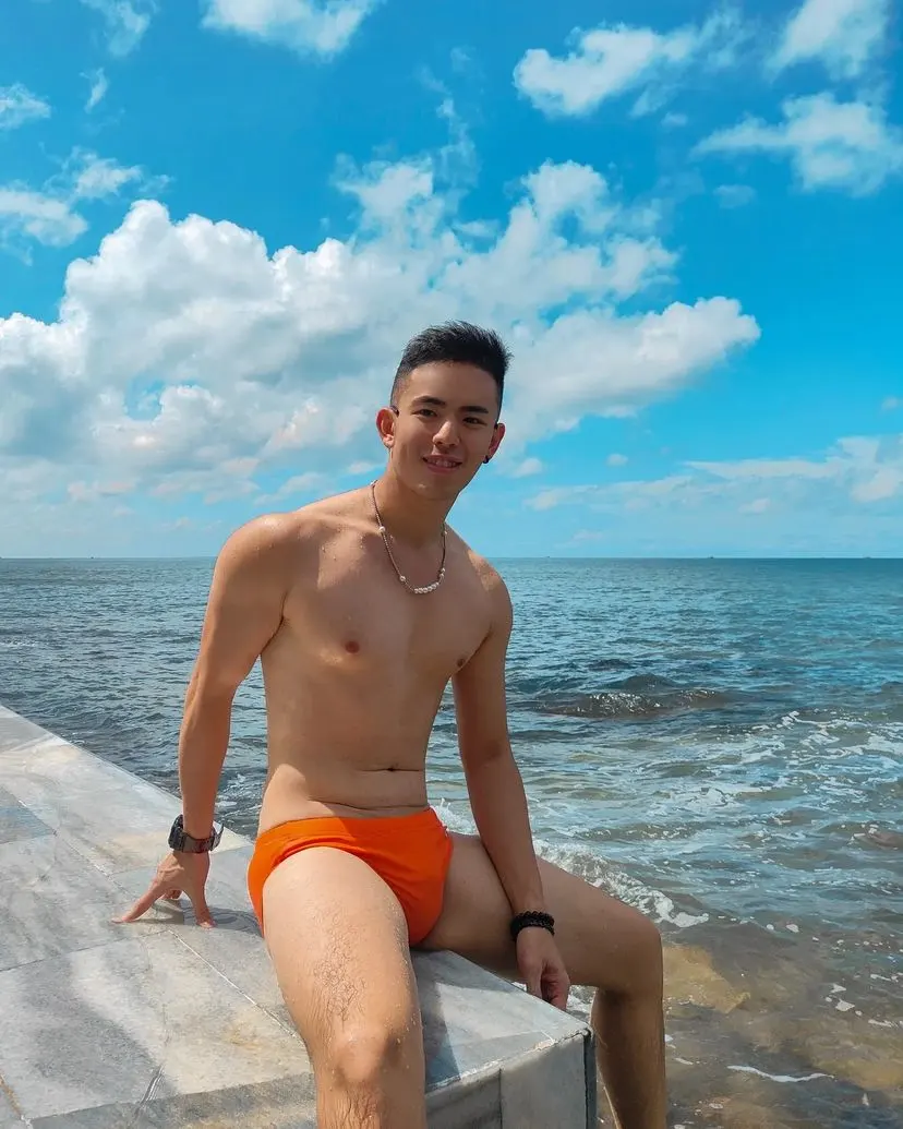 Dance Instructor : David Ang Hs 大衛洪