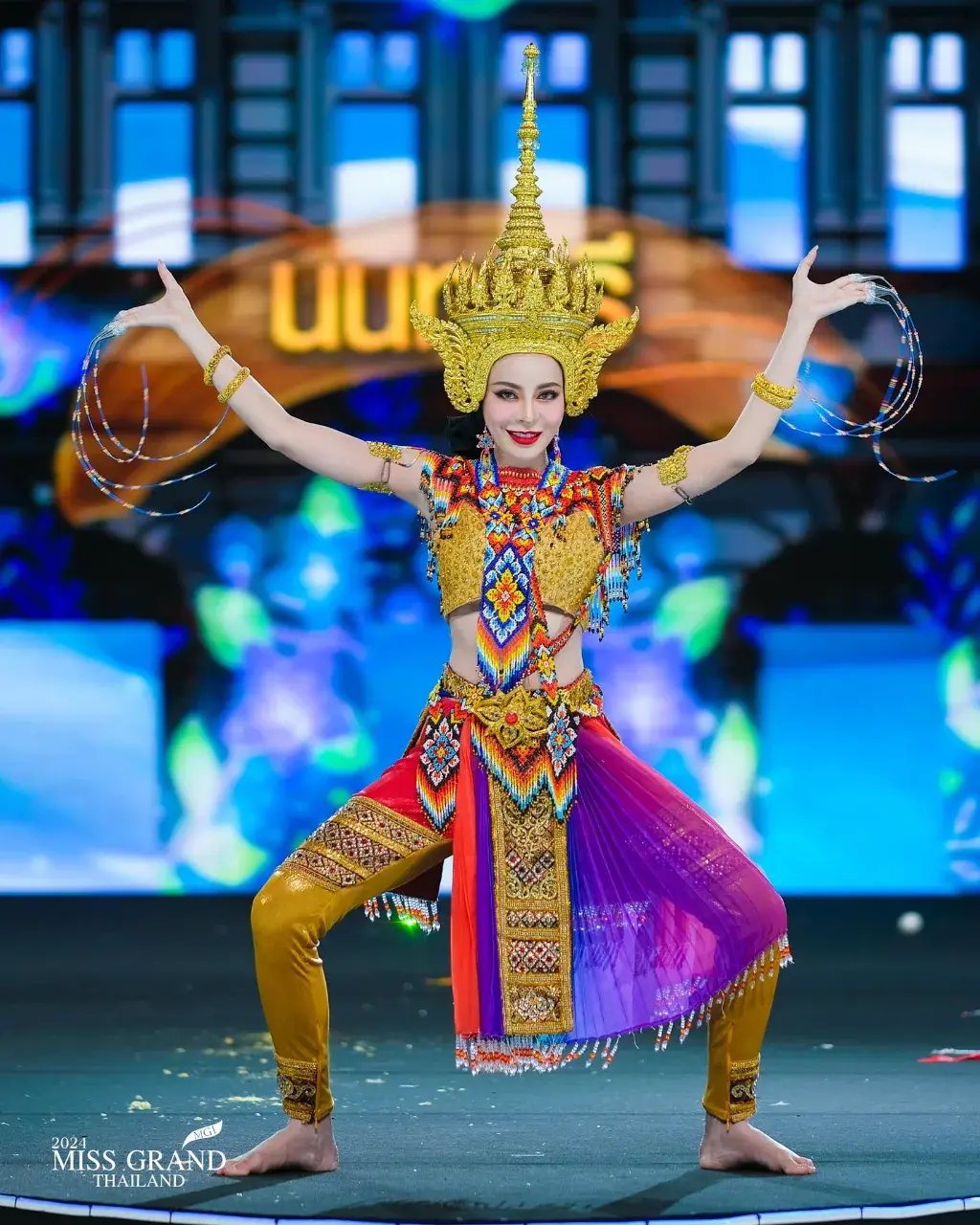 MGT24 #มิสแกรนด์นนทบุรี ดีไซน์ จิราพร ฤทธิ์อักษร  ชุด นระ-มโนราห์-กรีดกราย-สร้างสรรค์