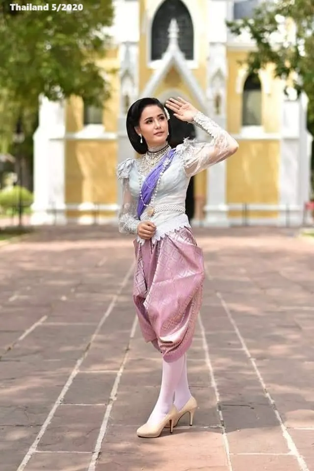 Lady in Thai Fashion of King Rama V Period 🇹🇭