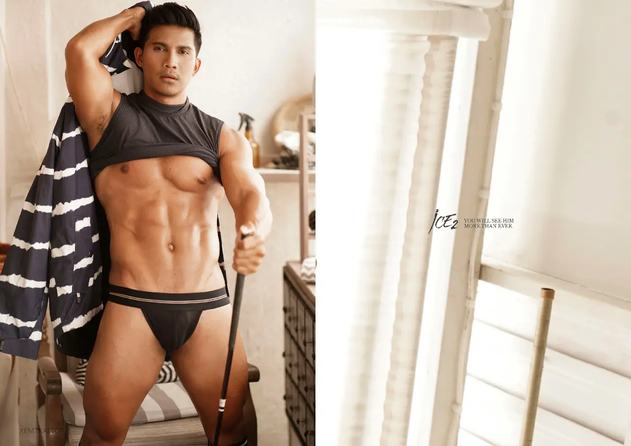 Photobook : ICE2 by COLLECTION