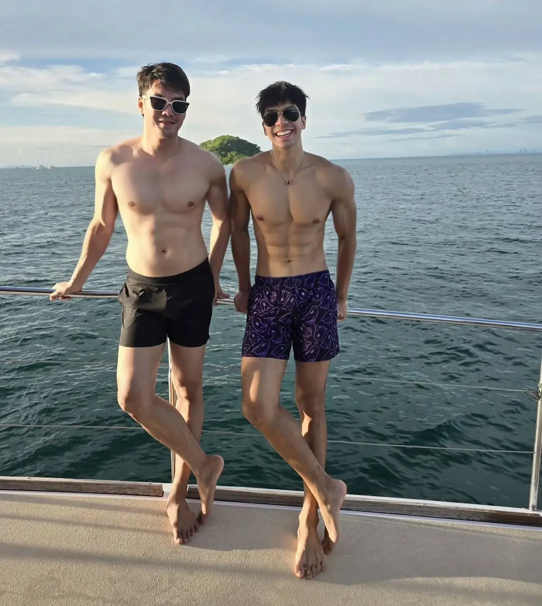 Cool GUY : Peach Nakprasit