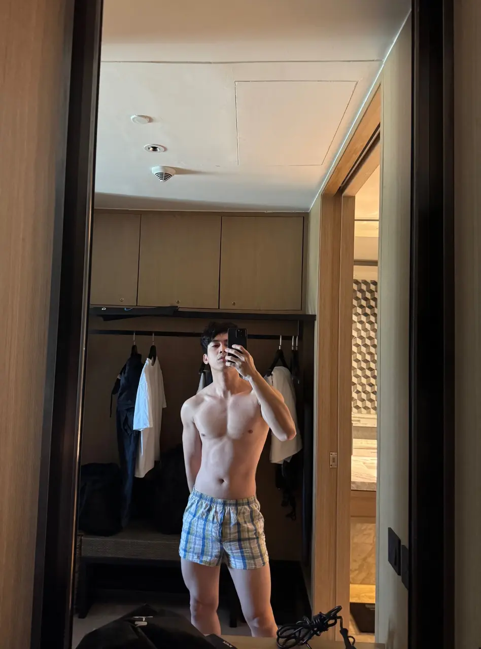 ถอดโชว์เรือนร่าง 2966