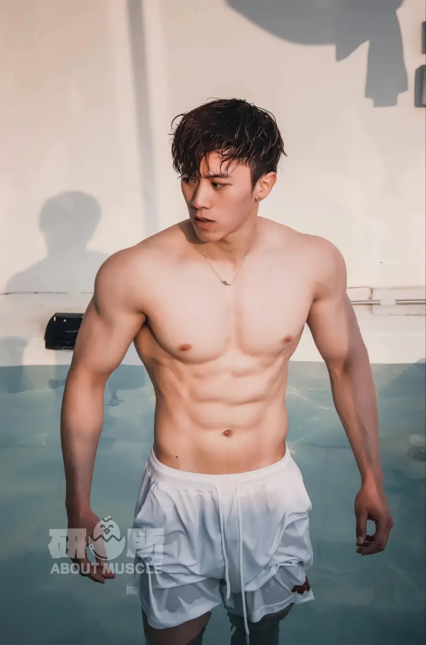 ถอดโชว์เรือนร่าง 2967