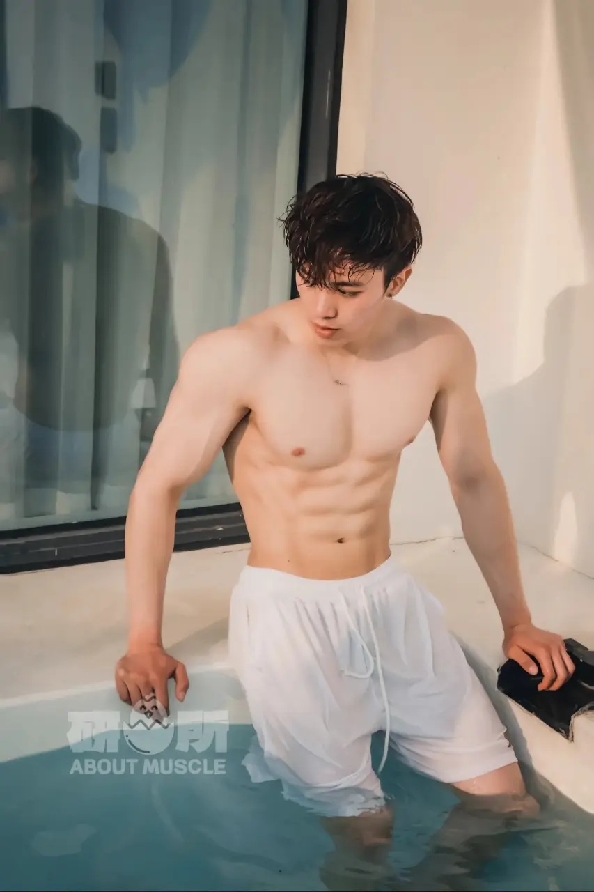 ถอดโชว์เรือนร่าง 2967