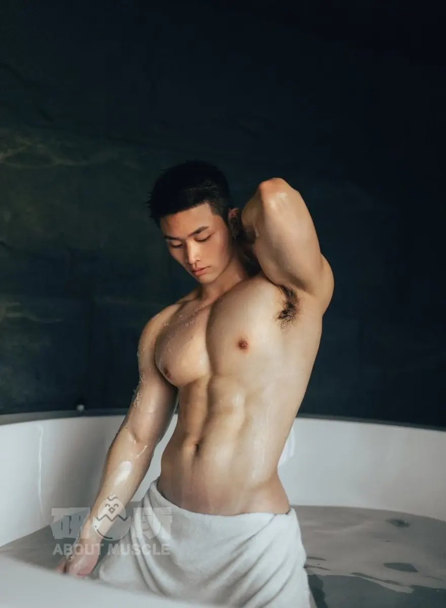 ถอดโชว์เรือนร่าง 2967