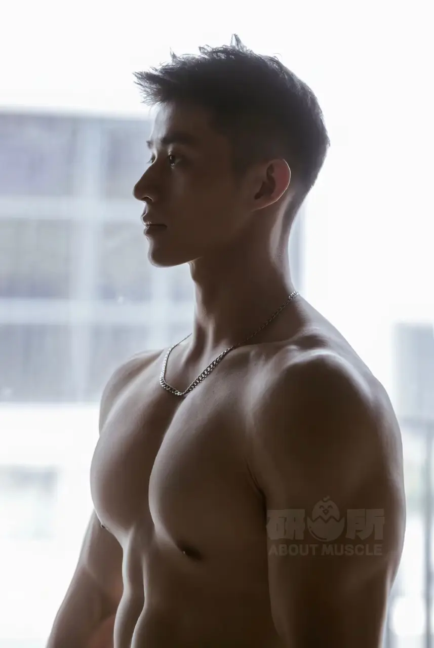 ถอดโชว์เรือนร่าง 2967