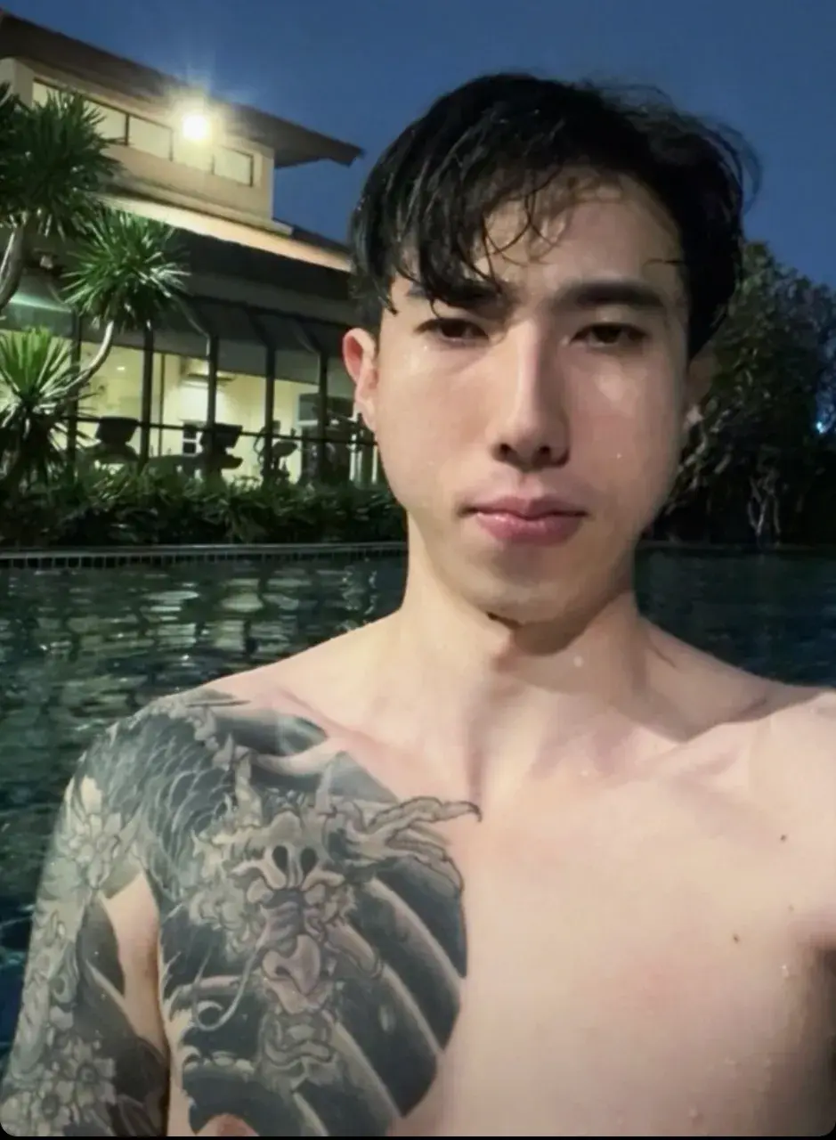 หนุ่มรอยสัก