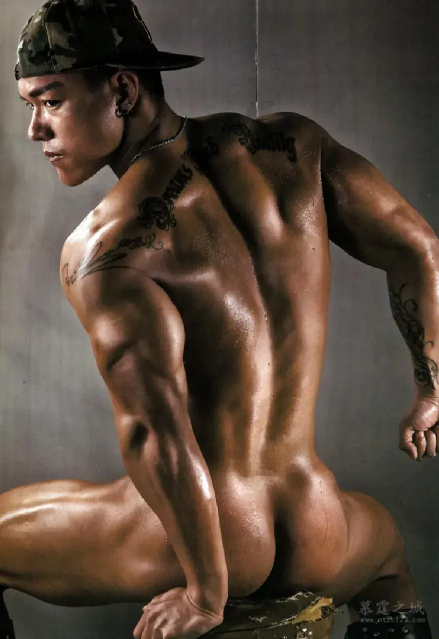 XIE ZIQIU - LANGUAGE OF MEN'S BODY