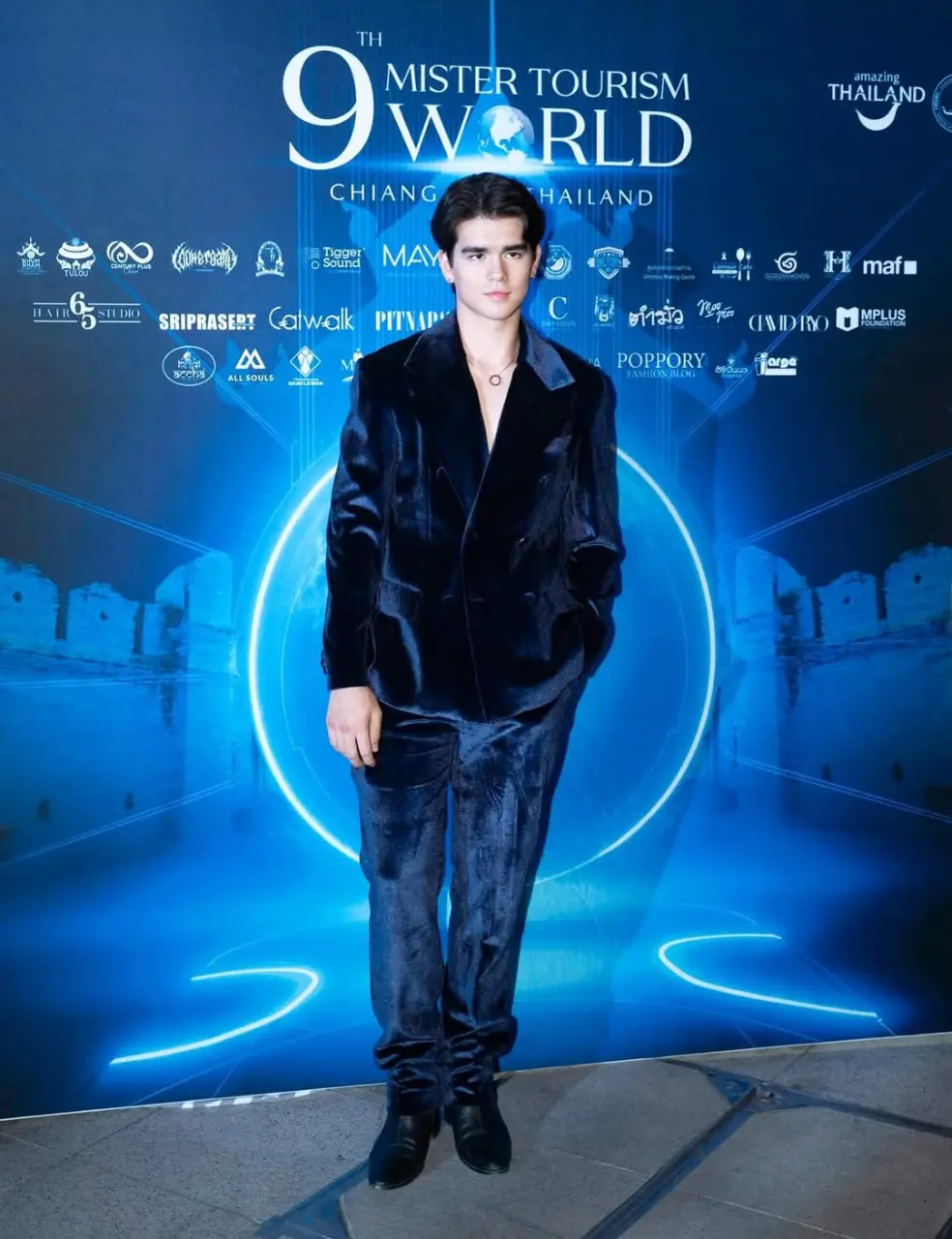 Recent photos of Jirayu Jack Tucker