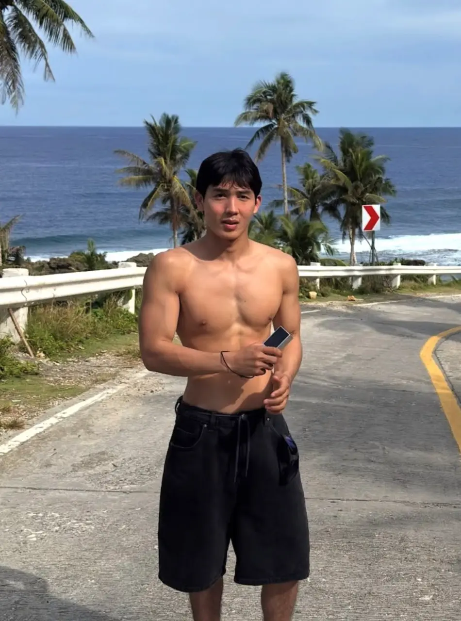 ถอดโชว์เรือนร่าง 2969