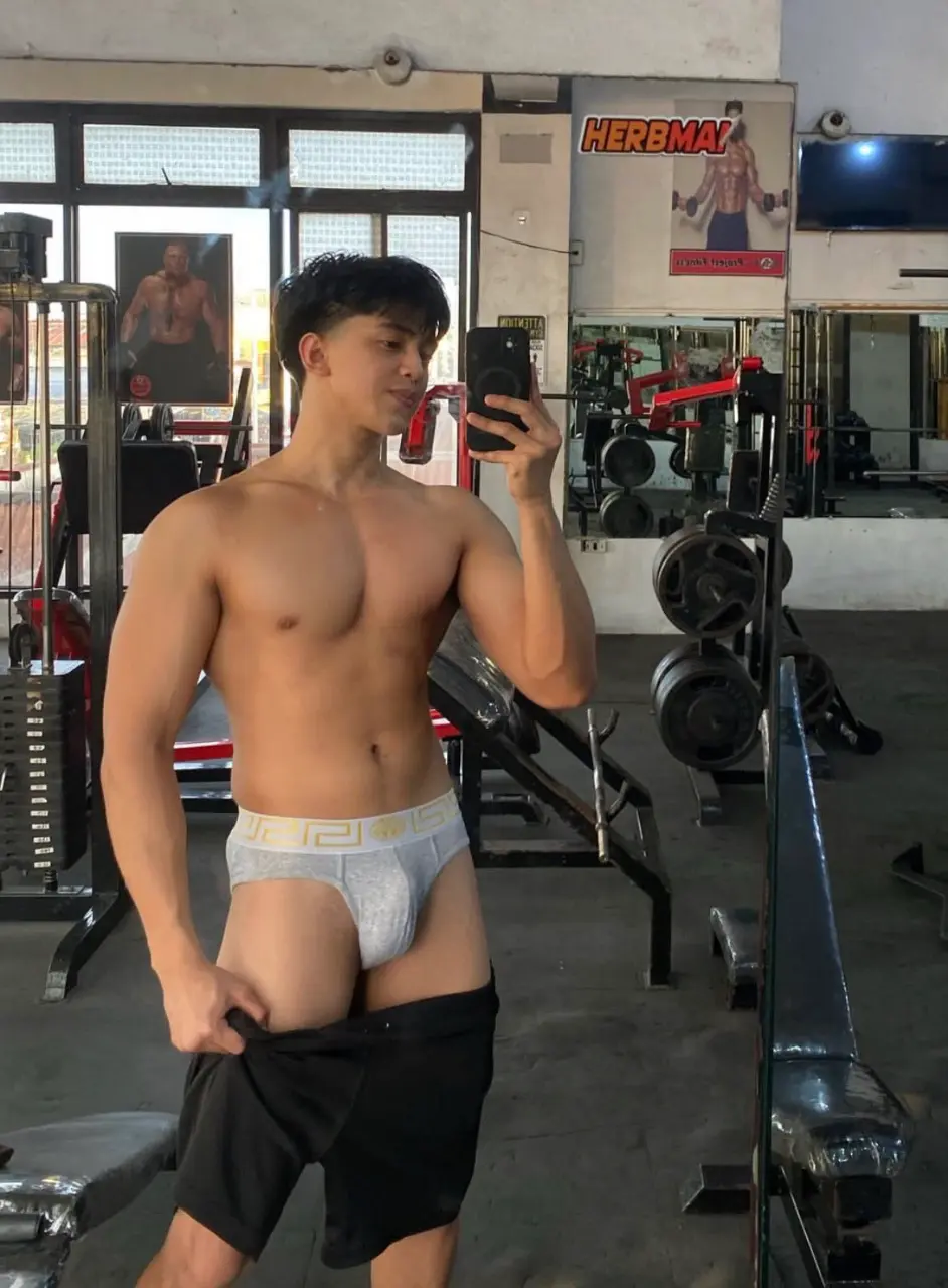 ถอดโชว์เรือนร่าง 2969