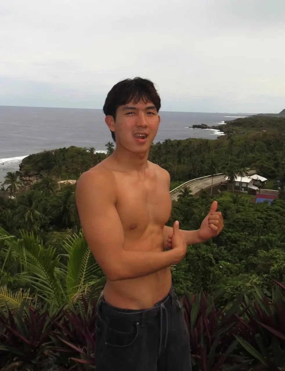 ถอดโชว์เรือนร่าง 2969