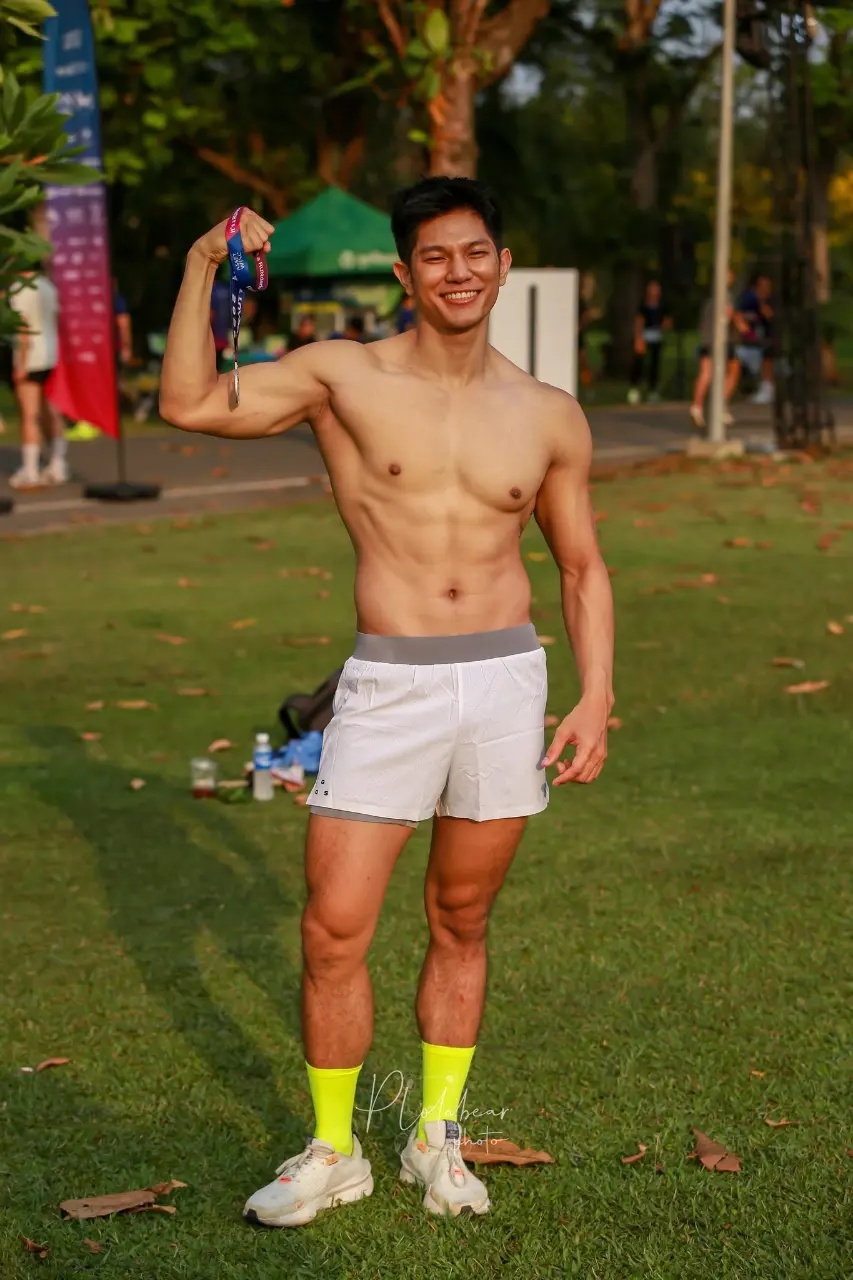 ถอดโชว์เรือนร่าง 2971