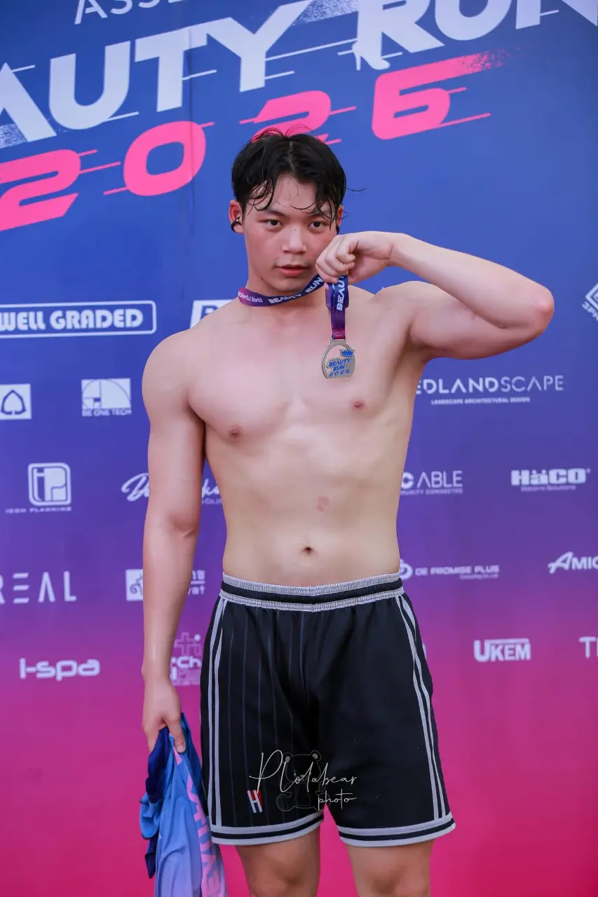 ถอดโชว์เรือนร่าง 2971