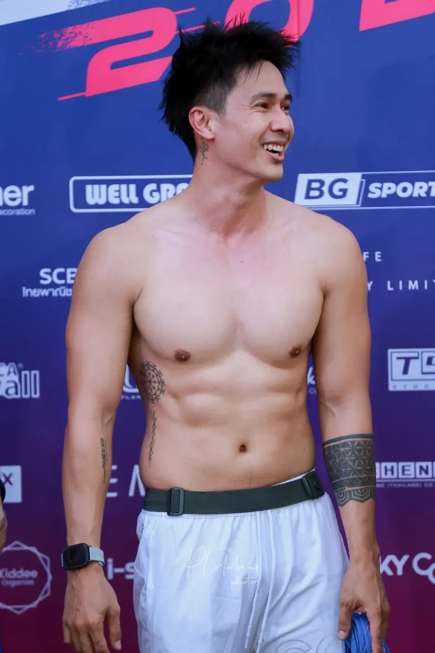 ถอดโชว์เรือนร่าง 2971