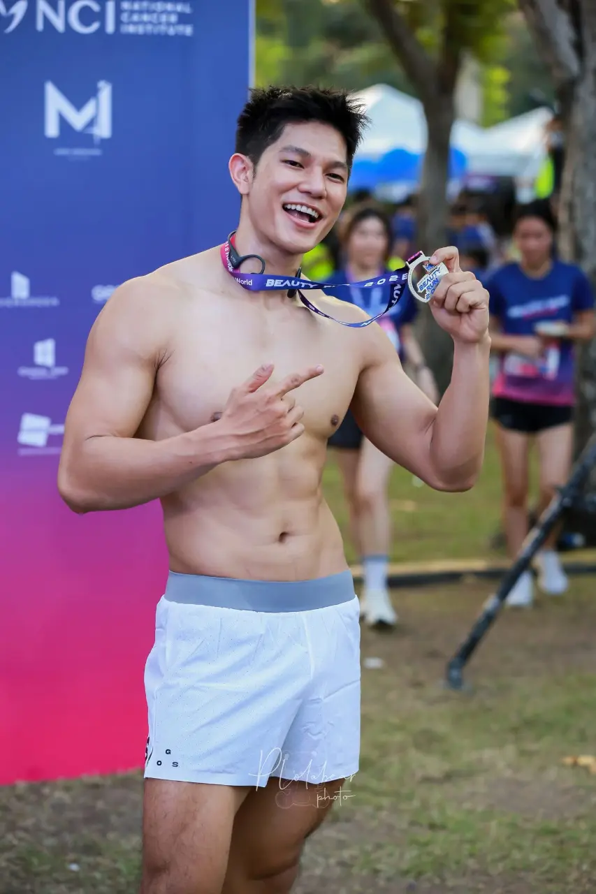 ถอดโชว์เรือนร่าง 2971