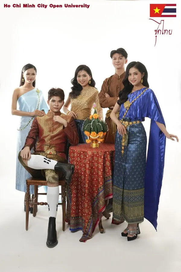 Vietnamese Students in Chud Thai 🇻🇳🇹🇭