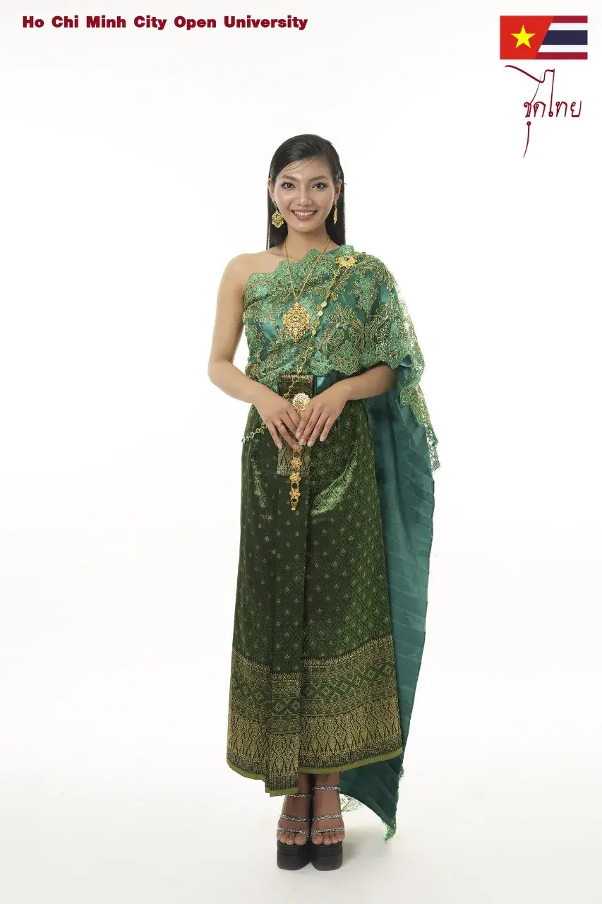 Vietnamese Students in Chud Thai 🇻🇳🇹🇭