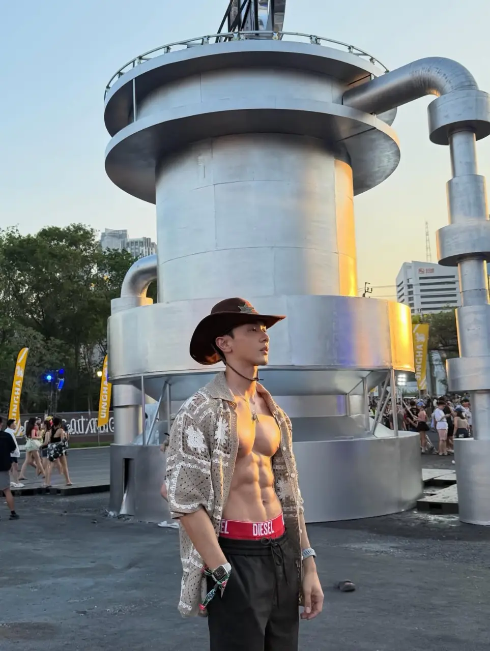 สงกรานต์คนหล่อ