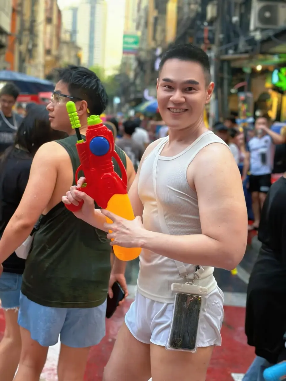 สงกรานต์คนหล่อ