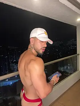 ไอ่พวกชอบทำอะไรลับหลังคนอื่น