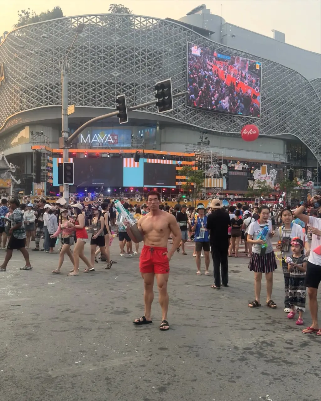 สงกรานต์ร้อนจัด