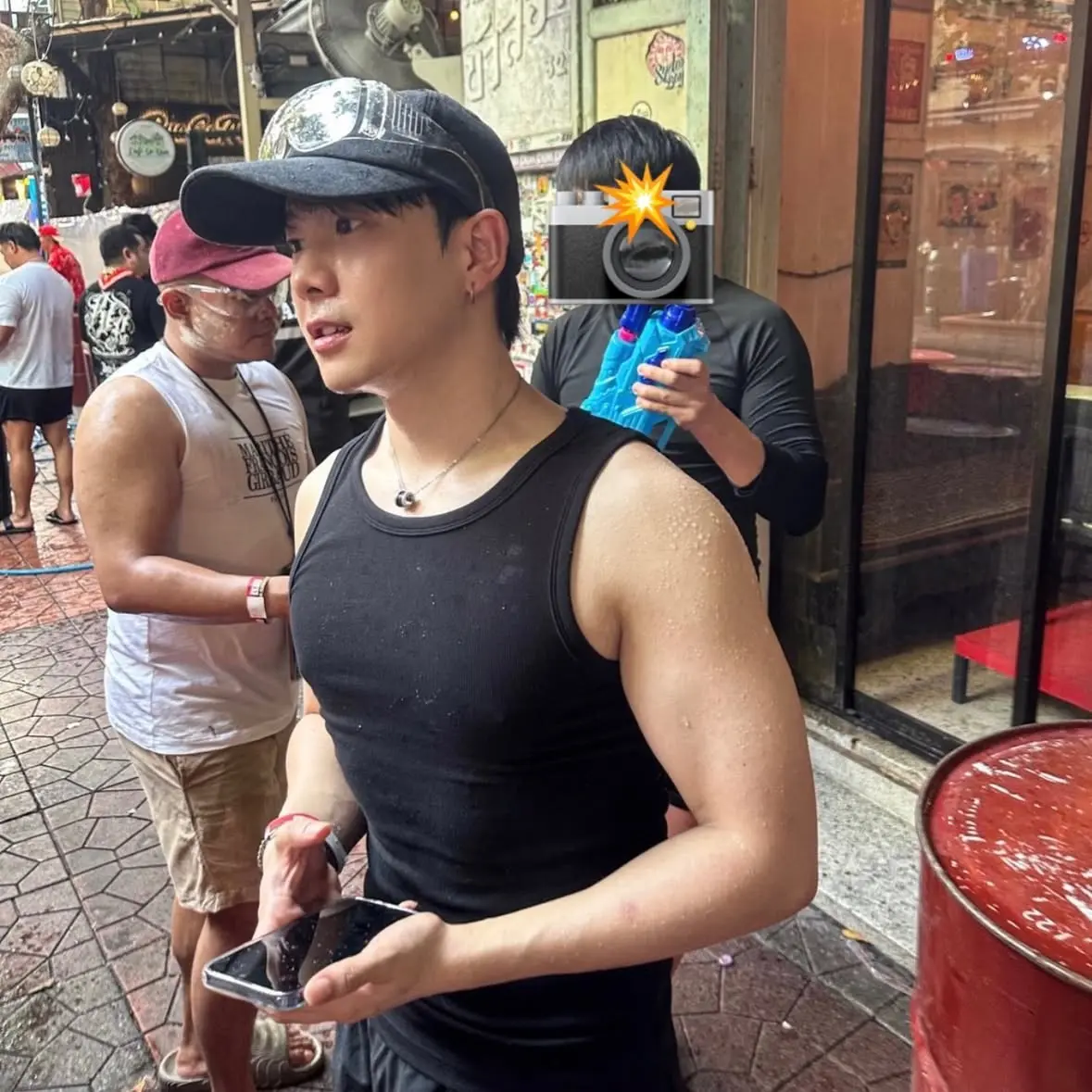 สงกรานต์ขาวมาก