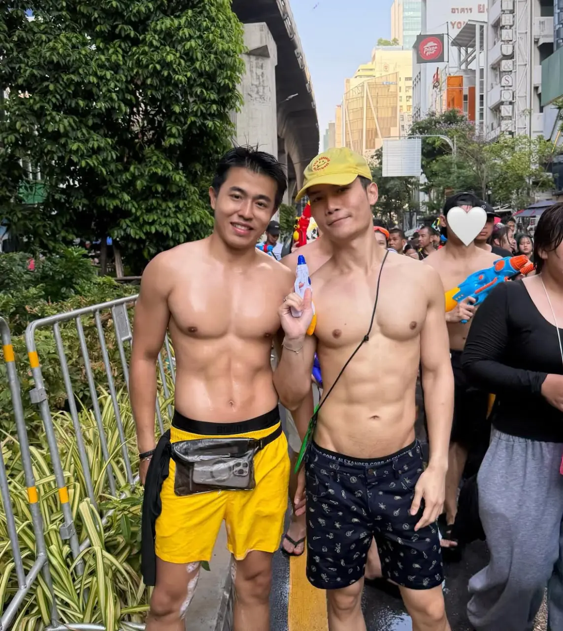 สงกรานต์น้ำเดิน