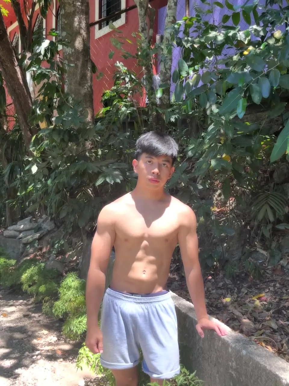 น้ำหนุ่มๆ