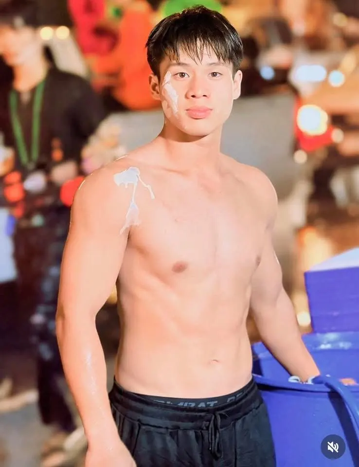 ถอดโชว์ปีใหม่ไทย