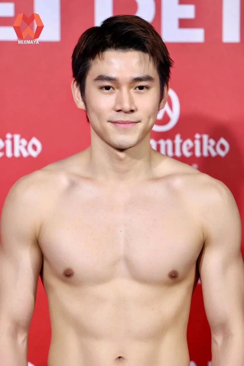 Badminton player Kunlavut Vitidsarn