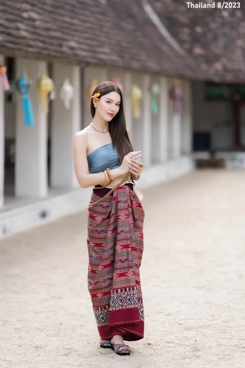 Jackie Jacqueline in Lanna Dress 🇹🇭