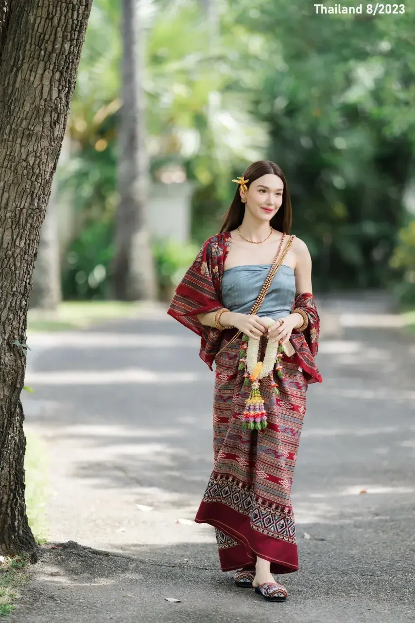 Jackie Jacqueline in Lanna Dress 🇹🇭