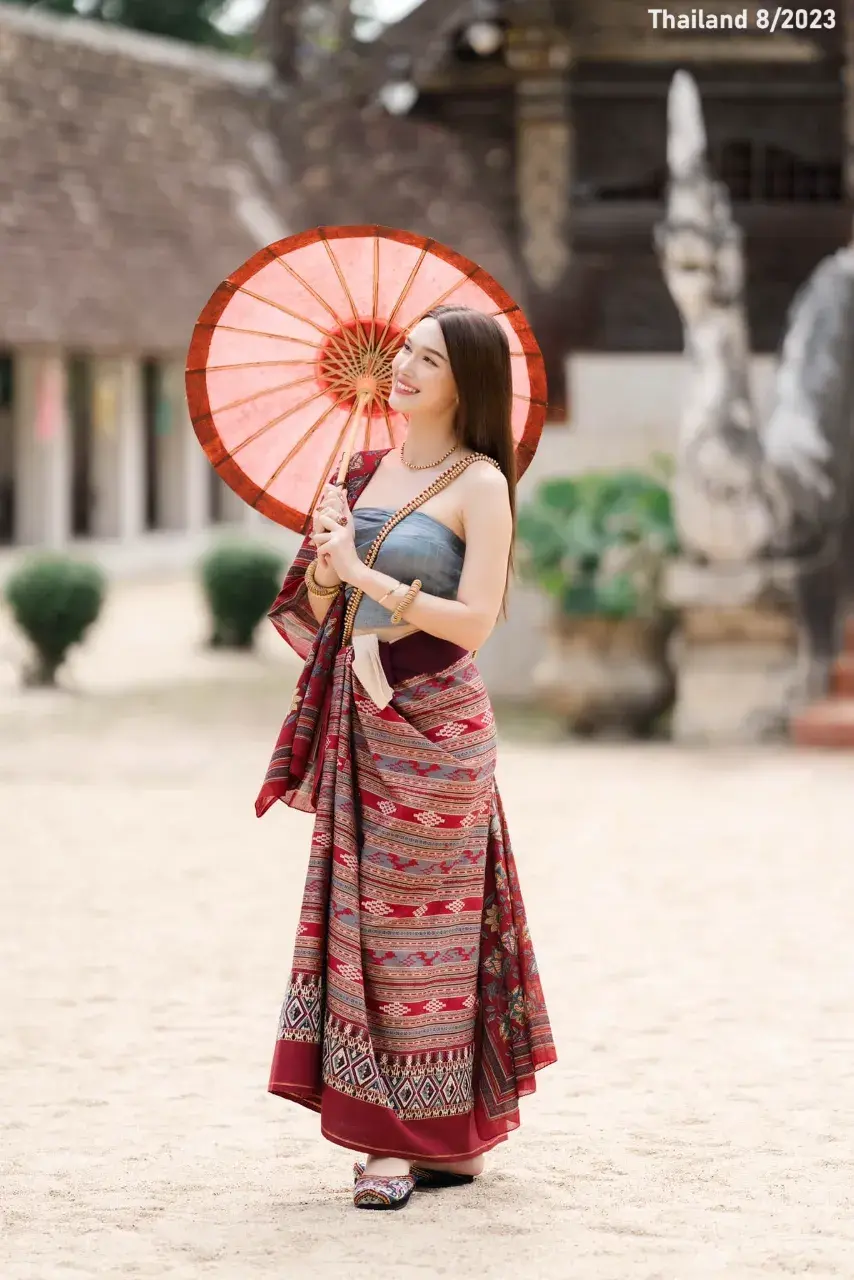 Jackie Jacqueline in Lanna Dress 🇹🇭