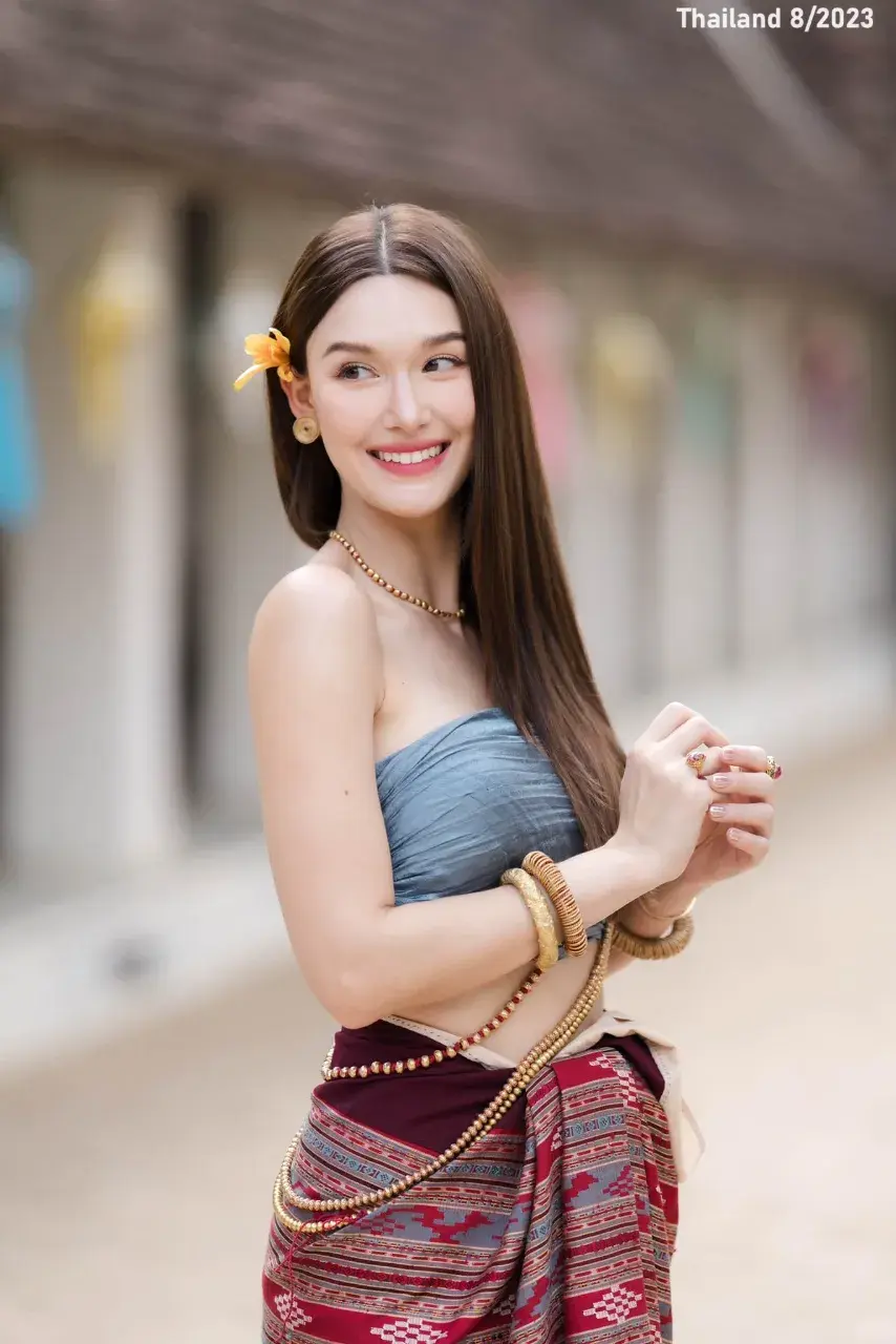 Jackie Jacqueline in Lanna Dress 🇹🇭