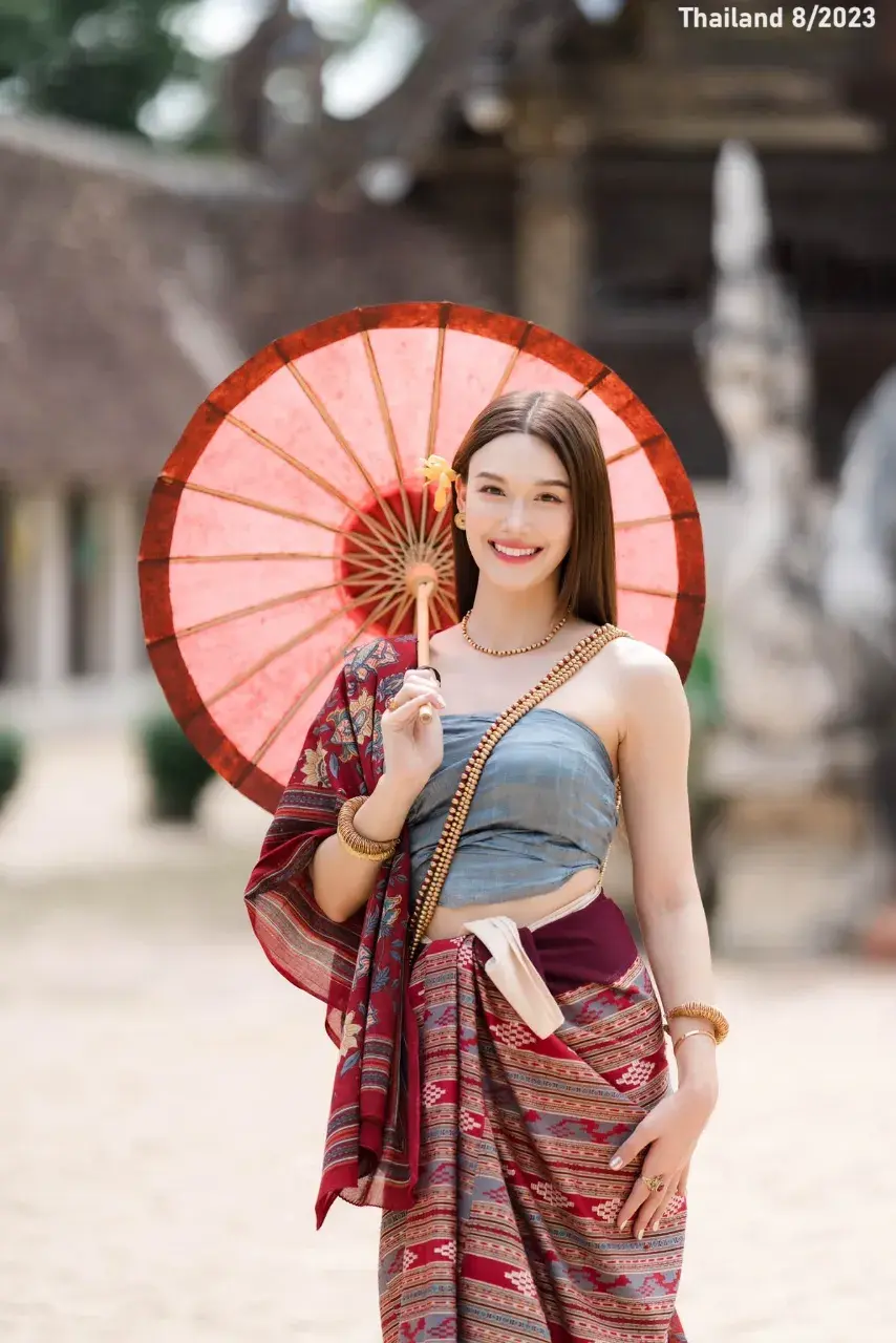 Jackie Jacqueline in Lanna Dress 🇹🇭