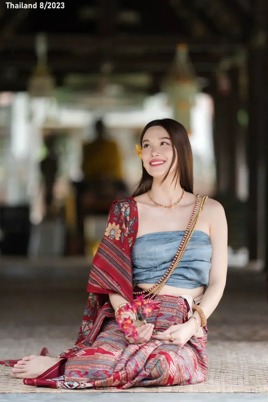 Jackie Jacqueline in Lanna Dress 🇹🇭